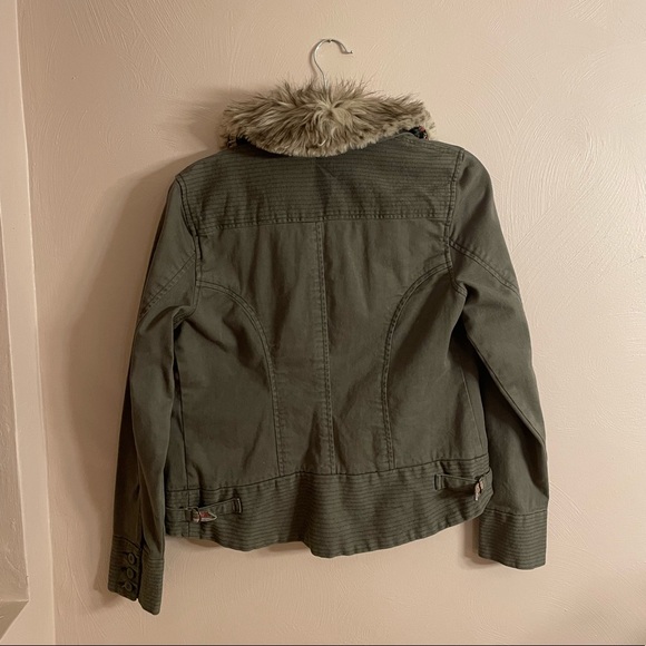 LUCKY BRAND DENIM JACKET Sz MEDIUM - Picture 6 of 9